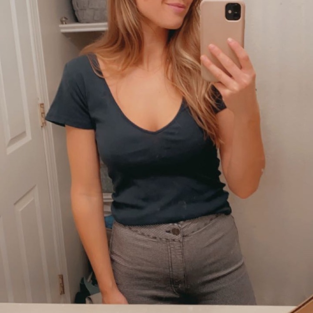 Brandy Melville navy top